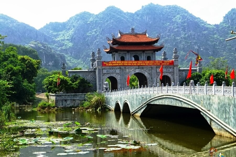 tour hoa lư tam cốc