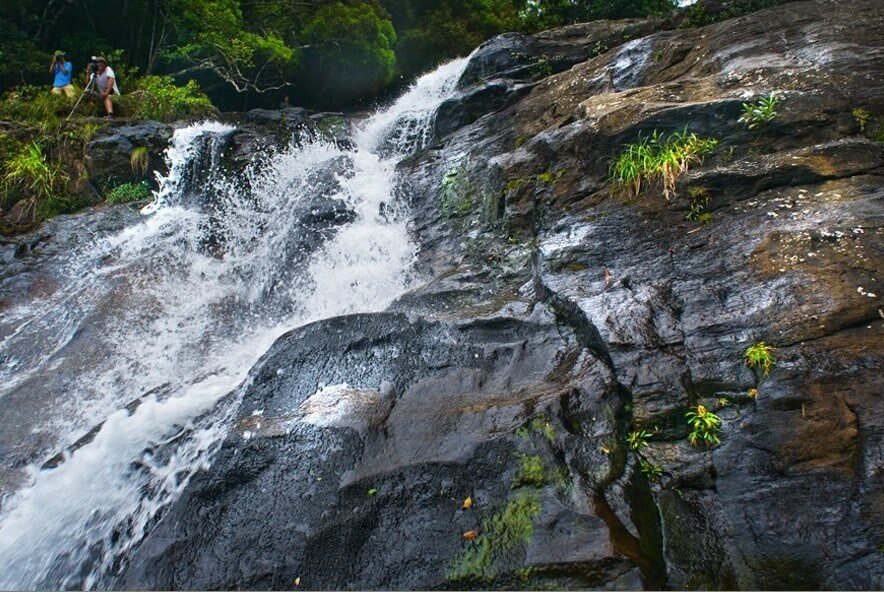 tour bạch mã